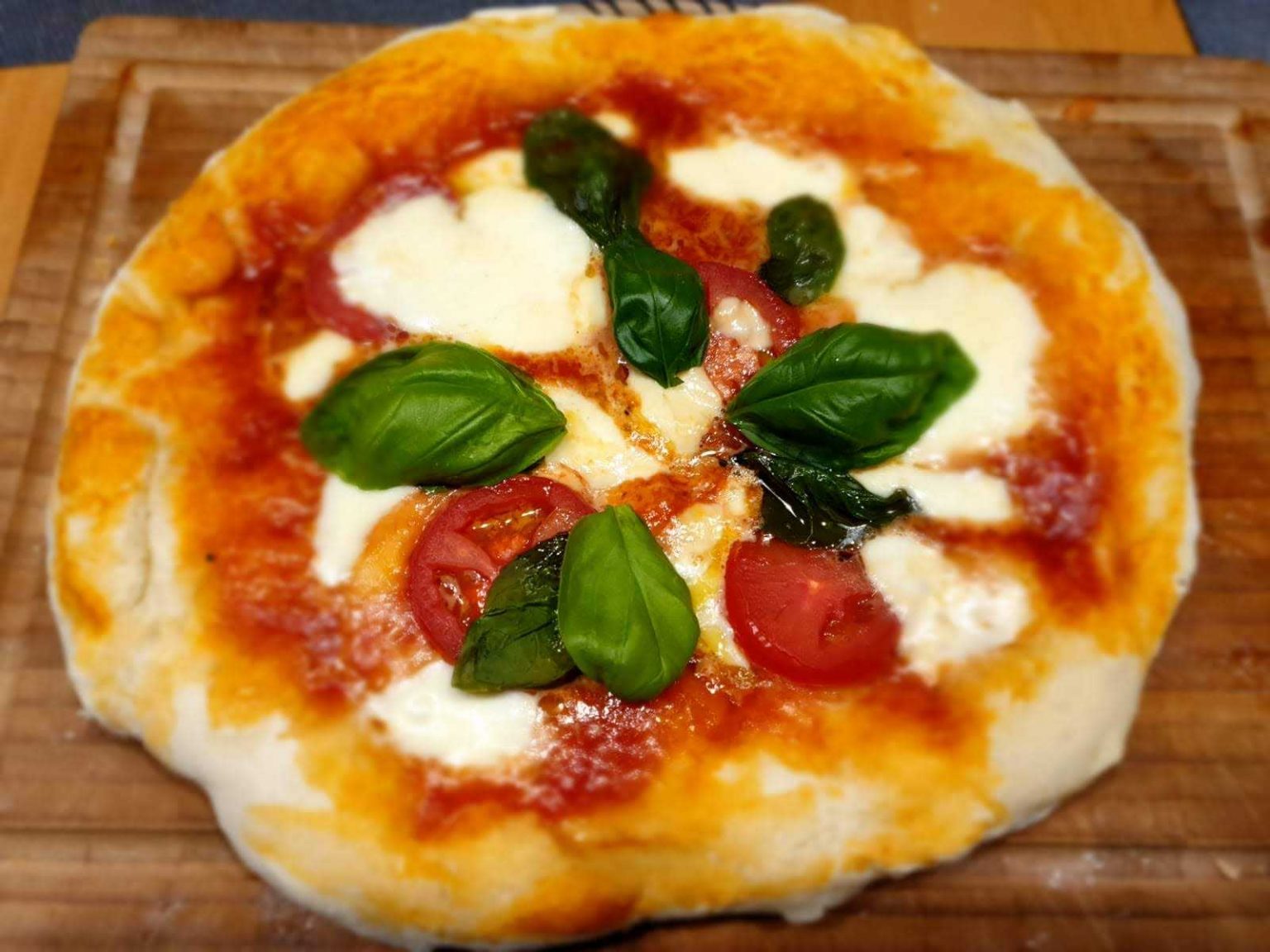 Pizzateig – wie in der Pizzeria aber selbstgemacht – Wissen 4 You
