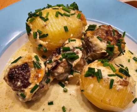 Rahmkartoffel schwedisch mit Fleischbällchen nach Köttbullar-Art